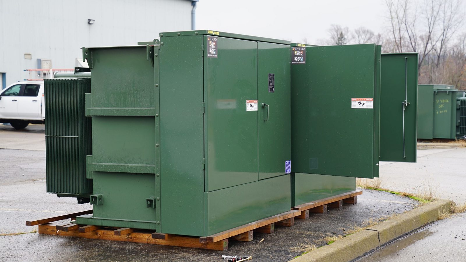 Understanding Losses and Efficiency in Electrical Power Distribution Transformers